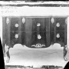 Üvegnegatív - szekrény, magas lábakkal, 19. század eleje, Eszterházy kastély, Fertőd