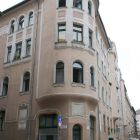 Épületfotó - a Gonda-ház (Budapest, Práter utca 9.) sarka az oldalhomlokzat részletével
