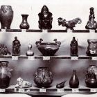 Fénykép - Herman August Kaehler tervezte mázas vázák, szobrok, edények az 1900. évi párizsi világkiállításon