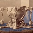 Fénykép - díszedény, irizáló üveg ezüstfoglalatban, L.C. Tiffany, 1900 k.
