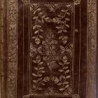 Fénykép - könyvtábla, bőr, aranyozott, sajtolt indadísszel, magyar, Kazy Franciscus Historia Regni Hungariae című művéhez, Nagyszombat, 1749 .3. kötet, Ráth György gyűjteménye