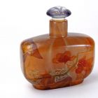 Illatszeres palack dugóval