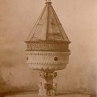 Fénykép - keresztelőmedence fedelén Keresztelő Szent János alakjával, Spilimbergo dóm, Udine, 1492