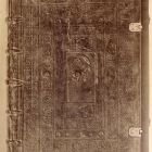Fénykép - könyvtábla, bőr, sajtolt, alakos díszítéssel, Werbőczy István: Magyar Decretum, Debrecen, 1565