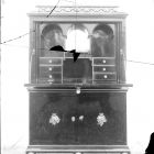 Üvegnegatív - szekrény, 19. század eleje, Eszterházy kastély, Fertőd