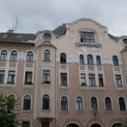 Épületfotó - a Gonda-ház (Budapest, Práter utca 9.) főhomlokzata