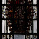 Épületfotó - a Kasselik-alapítvány üzlet-és bérháza (Budapest, Vörösmarty tér 3.) -Artemisz alakja a főlépcsőház második emeletének középső üvegablakán