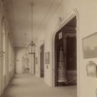 Kiállításfotó - az Esterházy-szobák folyosója a millenniumi kiállításon (XXXVIII. terem)