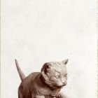 Fénykép - macskafigura békával, irizáló üveg ,Tiffany cég,1900 körül