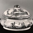 Fénykép - cukortartó huszátjelenettel, Meissen, XVIII. sz., Iparművészeti Múzeum