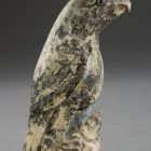 Kisplasztika (állatfigura) - sziklán ülő papagáj (a Ca Mau hajóroncs rakományából)
