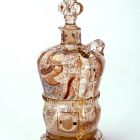 Palack dugóval - gotizáló zománcdísszel, Villon-versidézettel (likőrös készlet része)