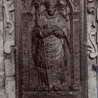 Fénykép - Markus Kuen püspök sírlapja, olmützi dóm, 1565