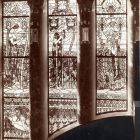 Enteriőrfotó - a Nemzeti Szalon festett üvegablakai