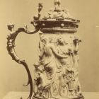 Műtárgyfotó - fedeles kupa bacchanália ábrázolásával az 1876. évi műipari kiállításon a fraknói Esterházy-kincstárból